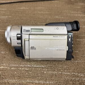 Sony Handycam DCR-TRV900 Mini DV MiniDV Camcorder VCR Watch Play Video Transfer